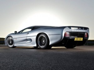 jaguar-xj220_07-clanok.jpg